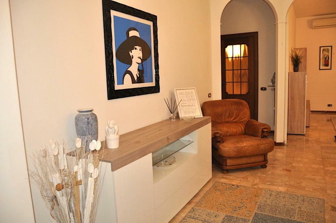 Ferienwohnung La Casa Di Sarita Pavia Exterior foto